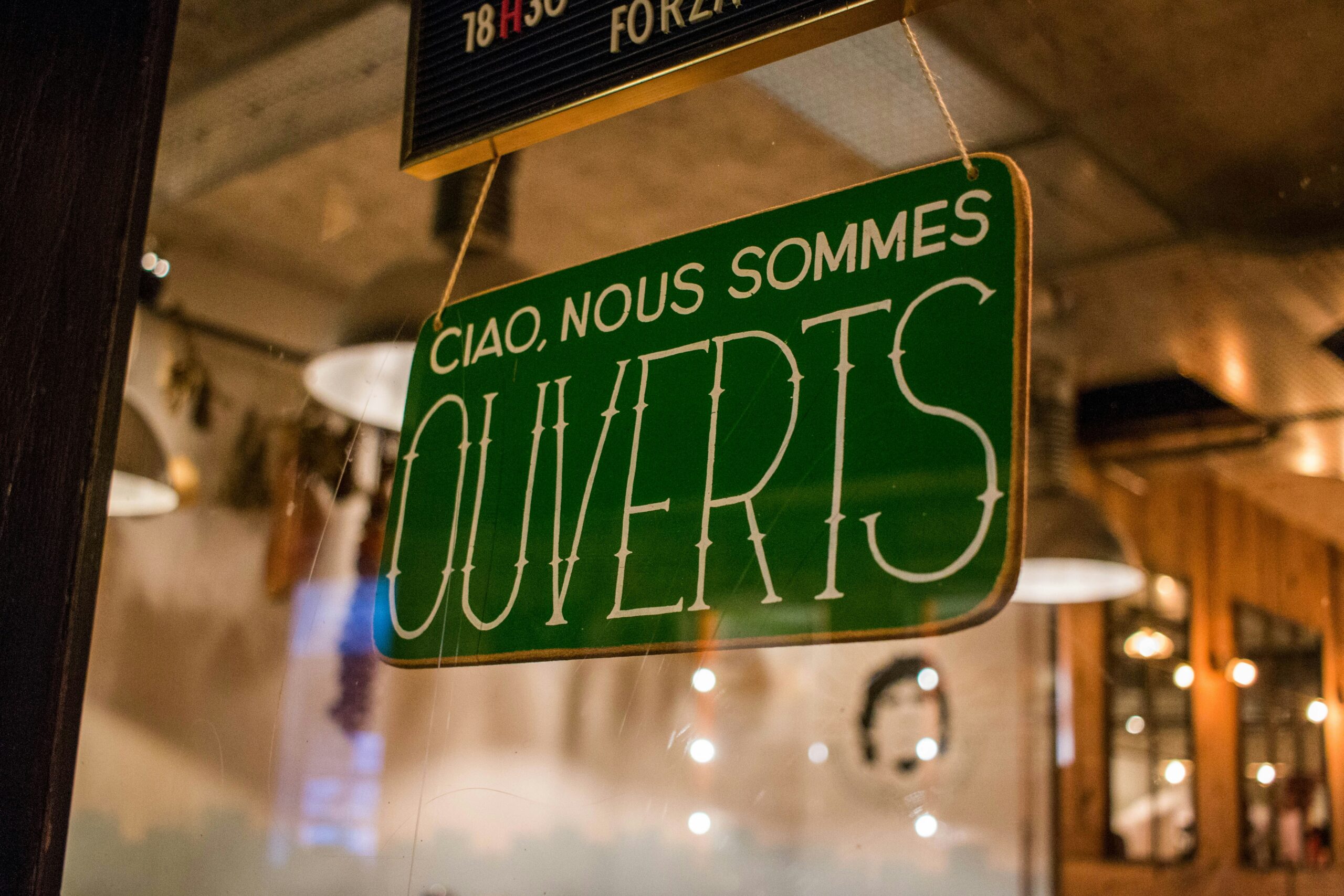 francois-gha-oAQZT3pwXCA-unsplash